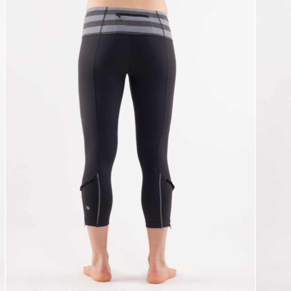 Lululemon Run : Stay on Course Crop